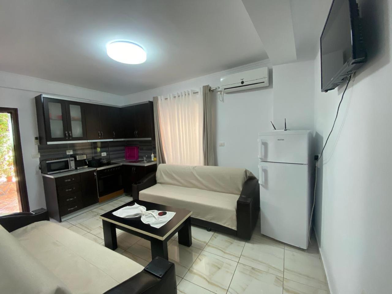 Olive Tree Apartment Sarandë Esterno foto