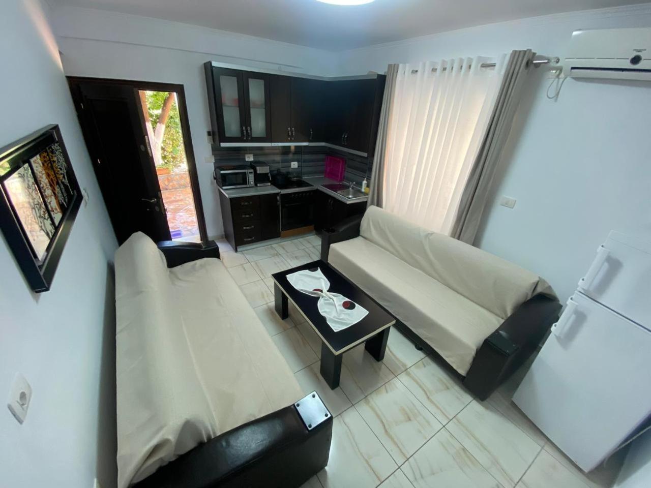 Olive Tree Apartment Sarandë Esterno foto