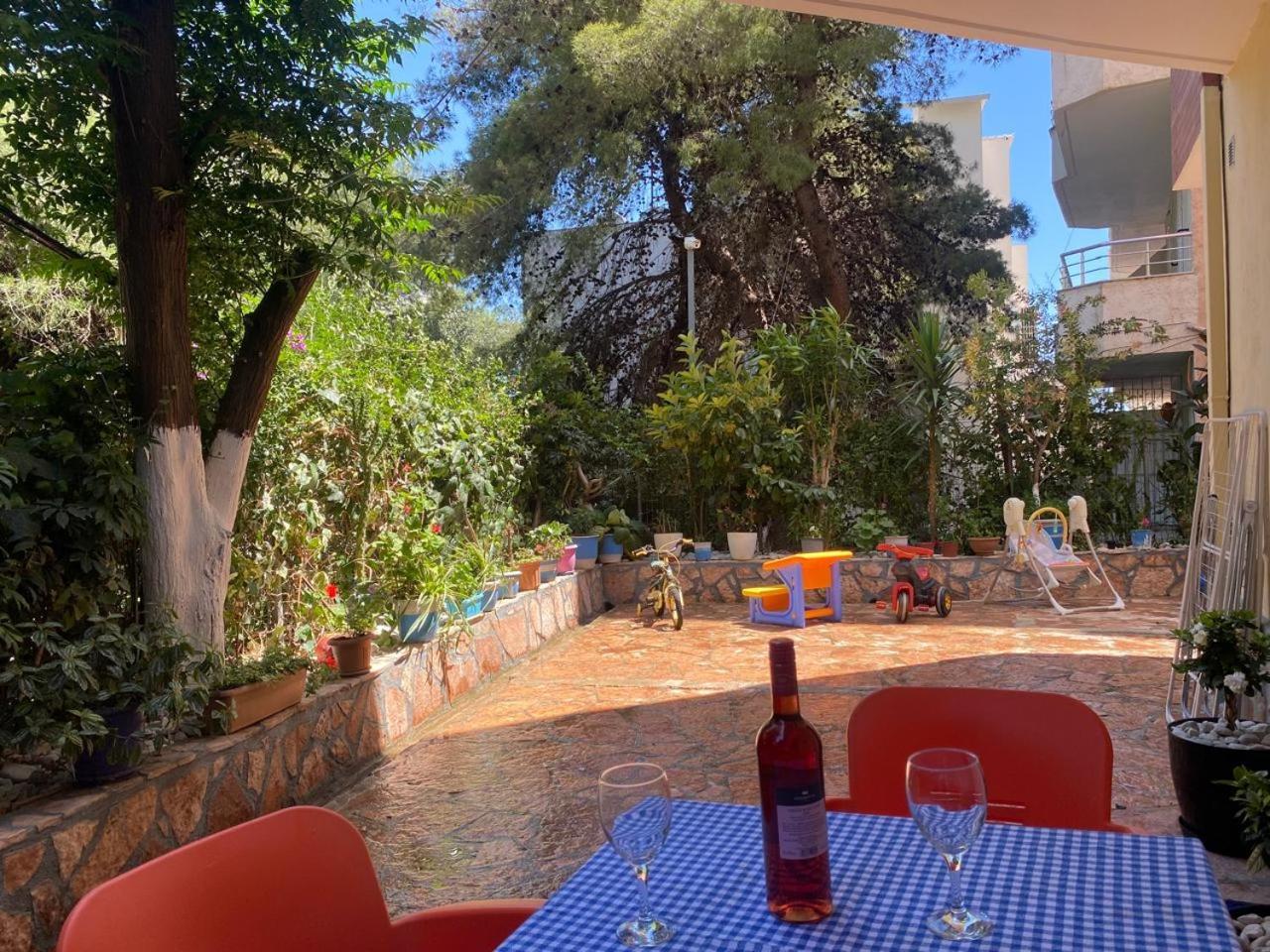 Olive Tree Apartment Sarandë Esterno foto