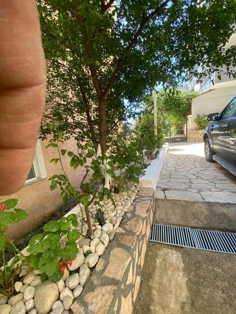 Olive Tree Apartment Sarandë Esterno foto