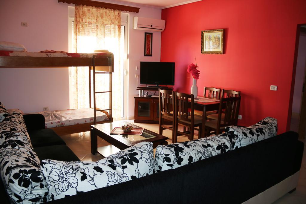Olive Tree Apartment Sarandë Esterno foto