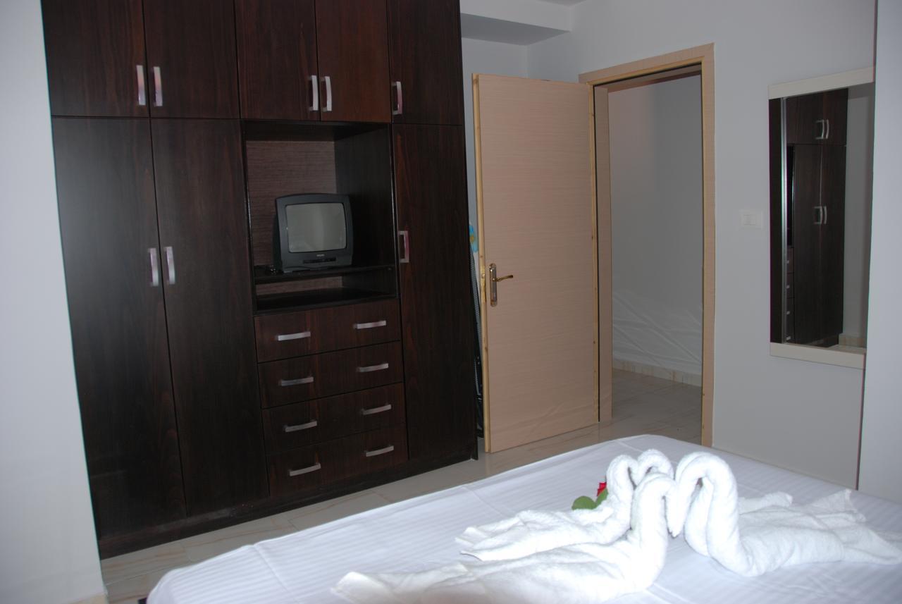 Olive Tree Apartment Sarandë Esterno foto